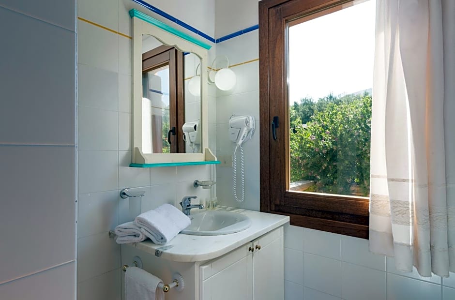 Hotel Rocce Sarde