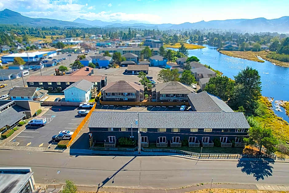 Coast River Inn by OYO Seaside