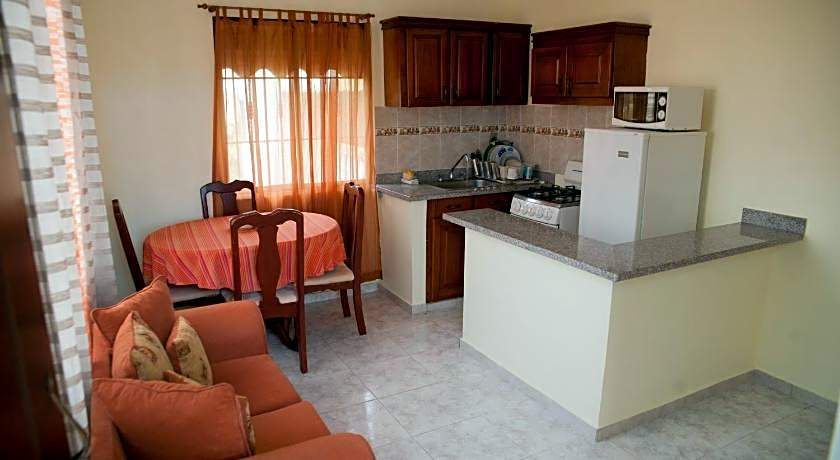 Tropical Island Apartahotel