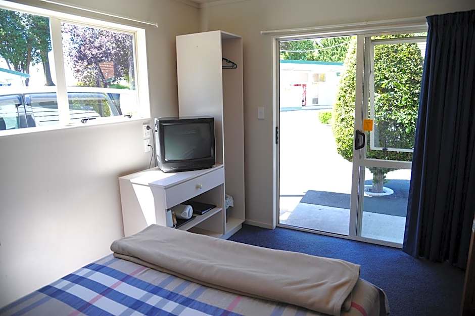 Blenheim Bridges Holiday Park