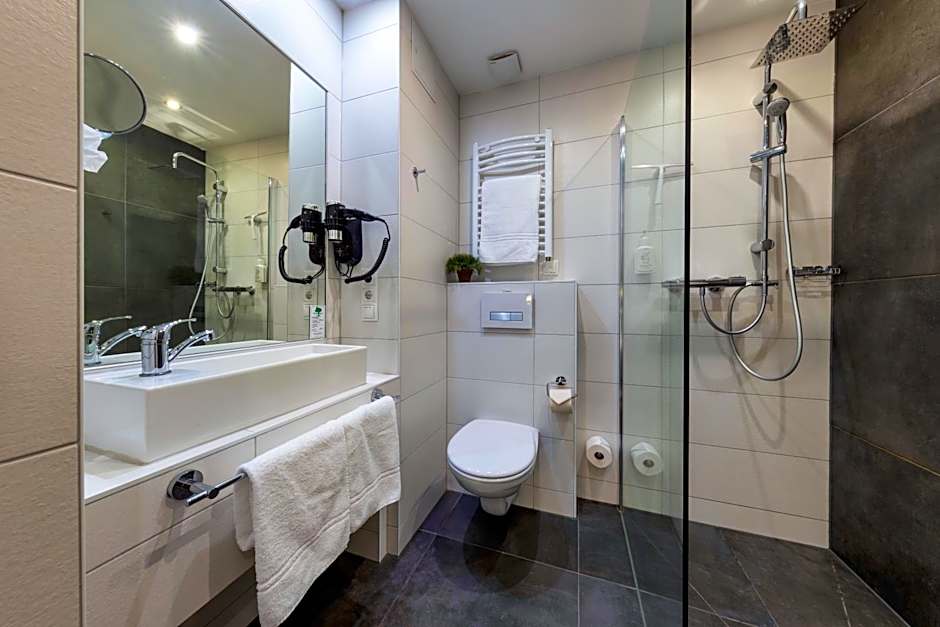 AKZENT Hotel Restaurant Roter Ochse Rhens bei Koblenz