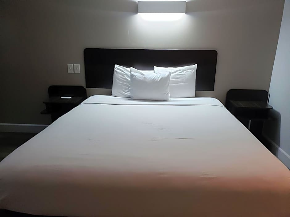 Motel 6-Hesperia, CA - West Main Street I-15