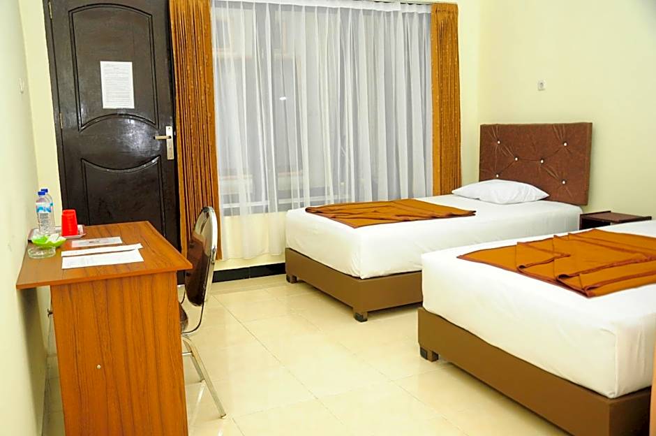 Dena Hotel