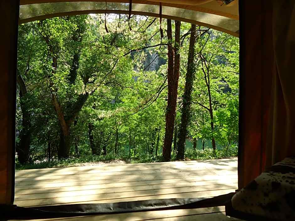 Prehistoric Lodge - Adult Only