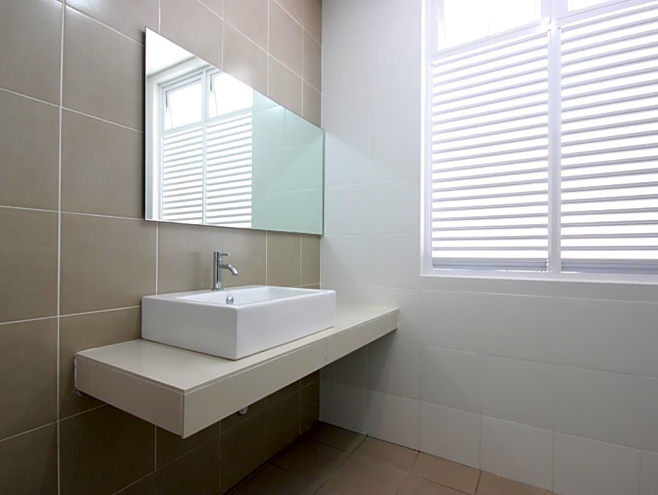 New Luxury Shamrock Beach Villas Seaview