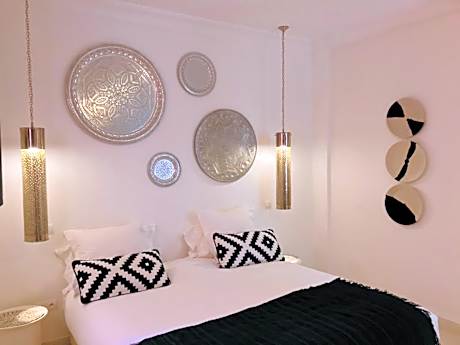 Deluxe King Suite