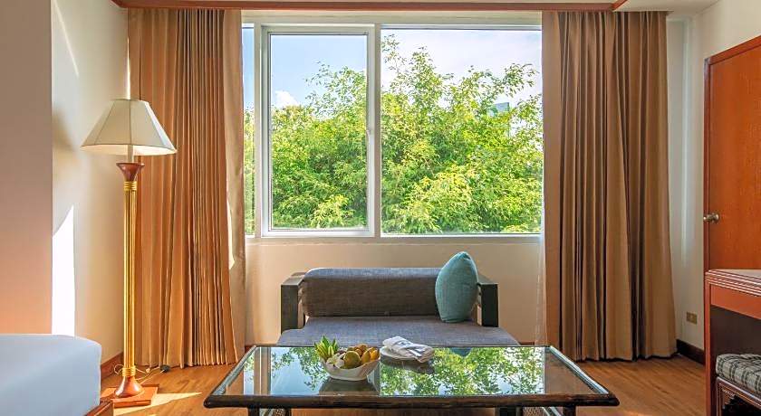 Centara Life Hotel Mae Sot