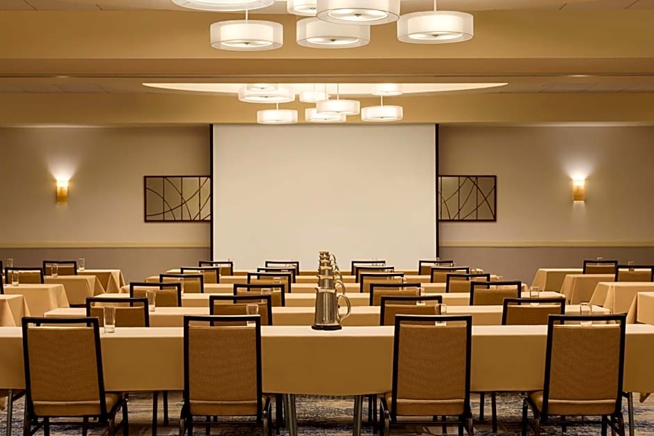 Embassy Suites By Hilton Boston Waltham