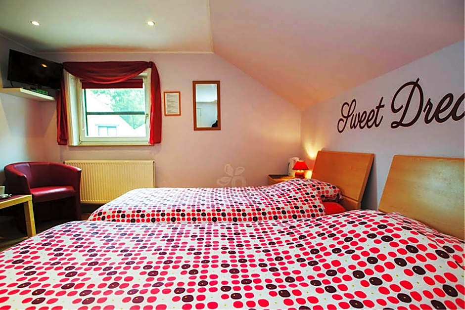 B&B Woodside