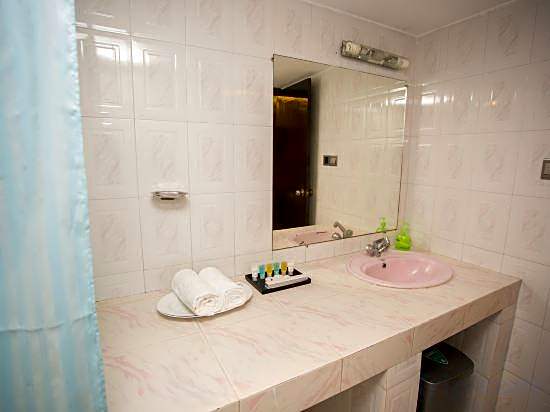 Hotel Tropical Daisy