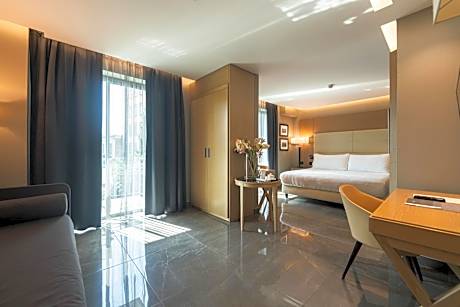 Suite with Garden View