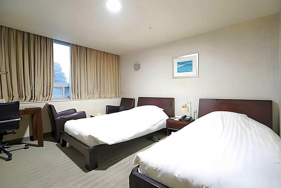 Gumi Century Hotel