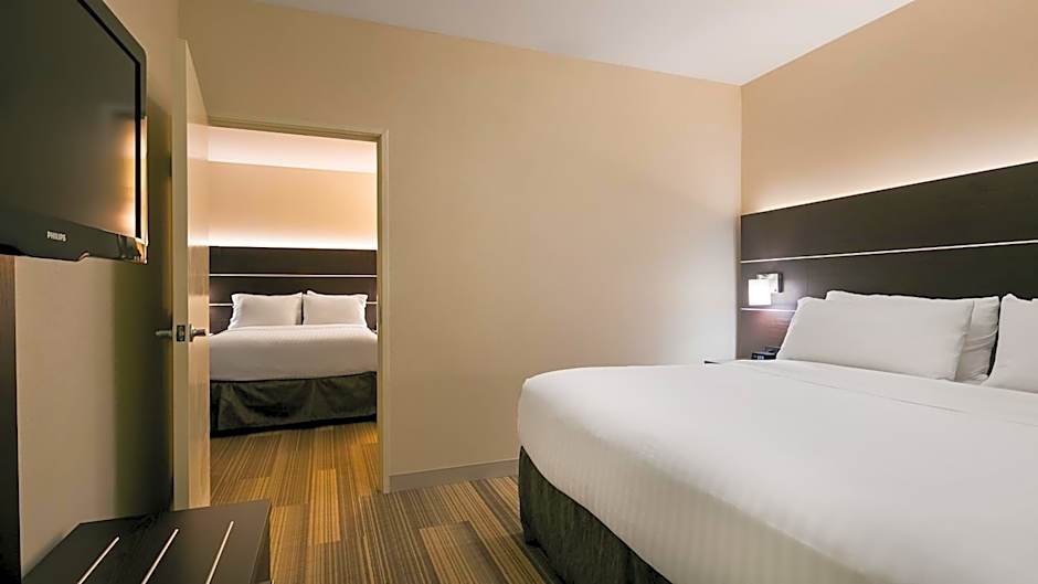 Holiday Inn Express Hotel & Suites Everett By IHG
