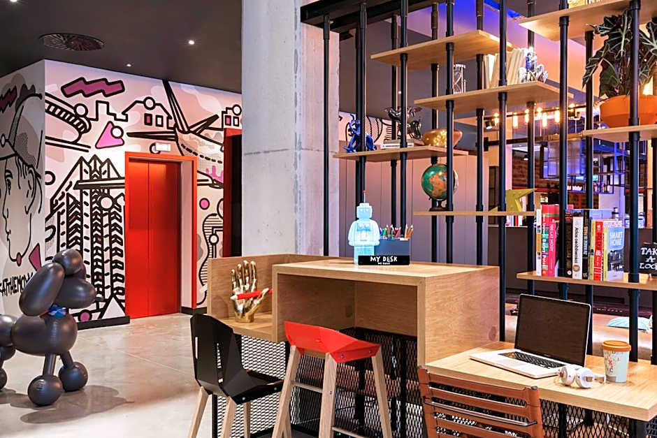 Moxy by Marriott Katowice Airport