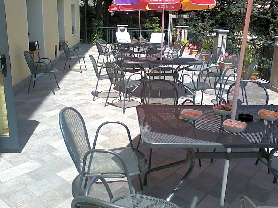 Hotel Miravalle 2000