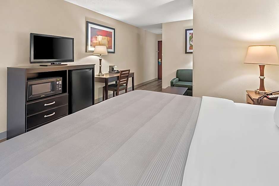 Quality Inn & Suites Granbury