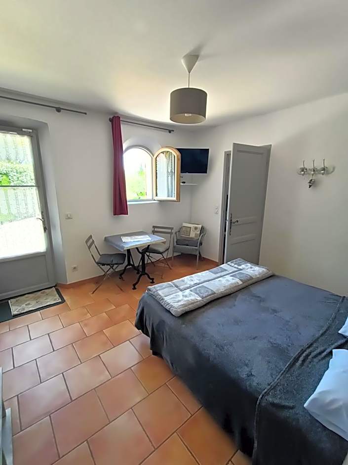 Le faré tchanqué chambre cuisine d'été 2 pers