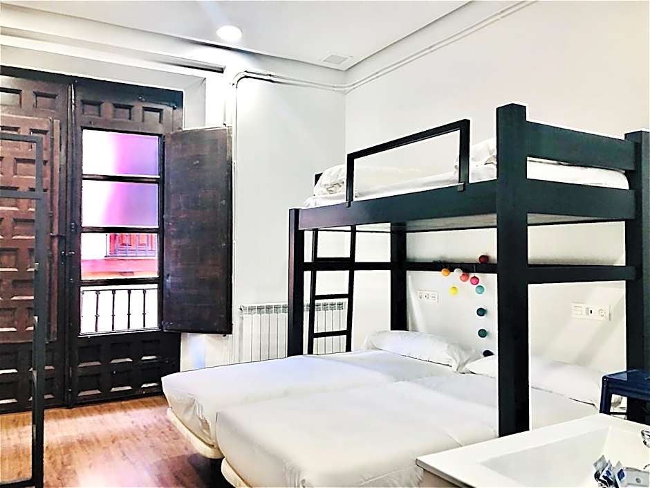 Quartier Leon Hostel Jabalquinto