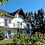 Land-gut-Hotel BurgBlick