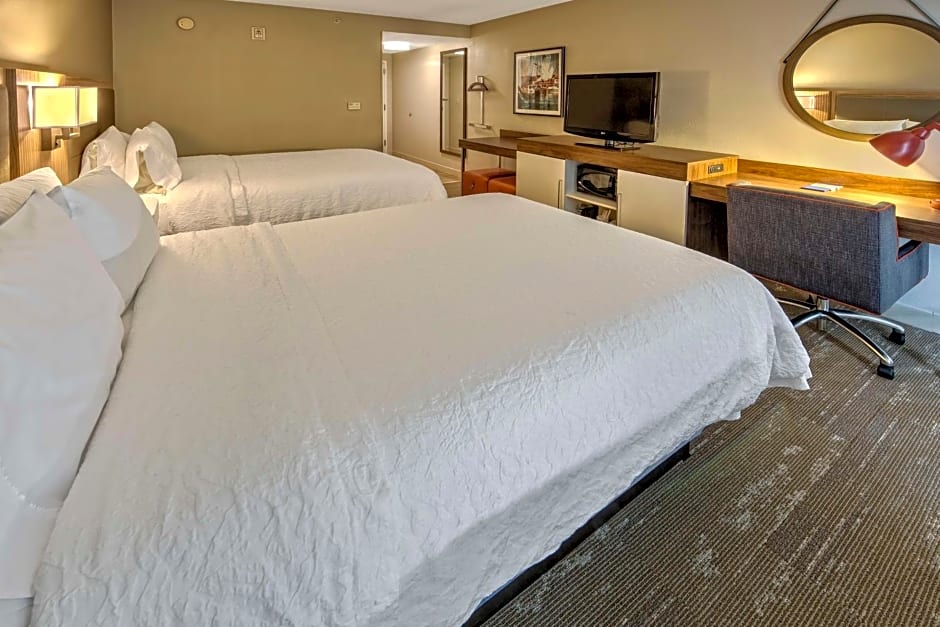 Hampton Inn By Hilton & Suites Fort Myers-Estero/FGCU