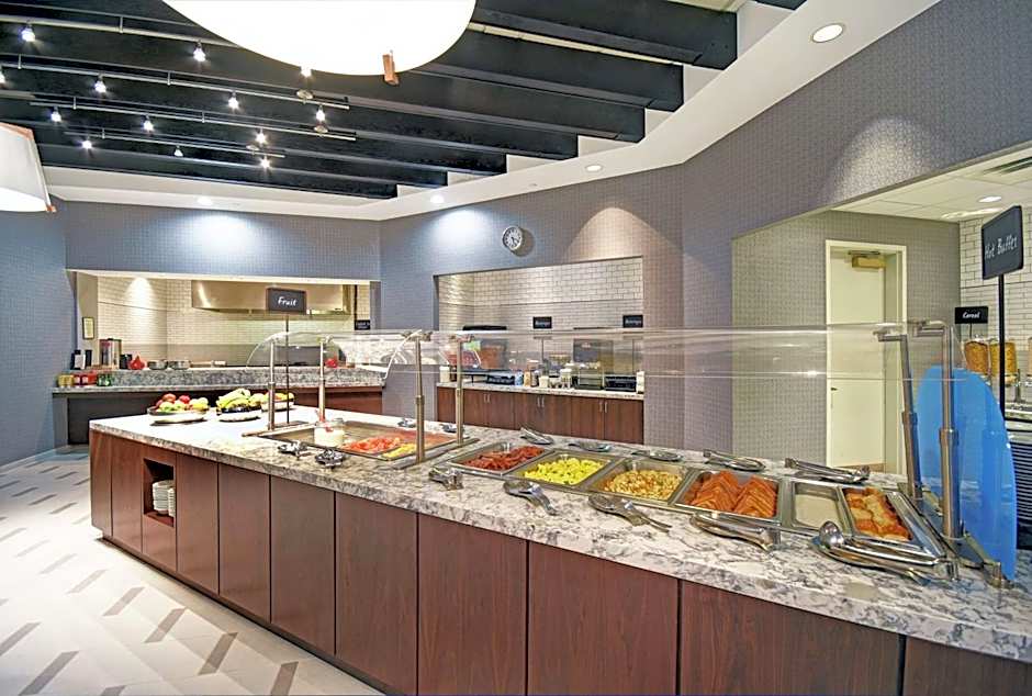 Embassy Suites By Hilton Charleston