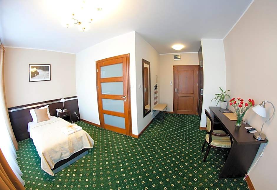 Hotel i Restauracja "Pod Orłem"