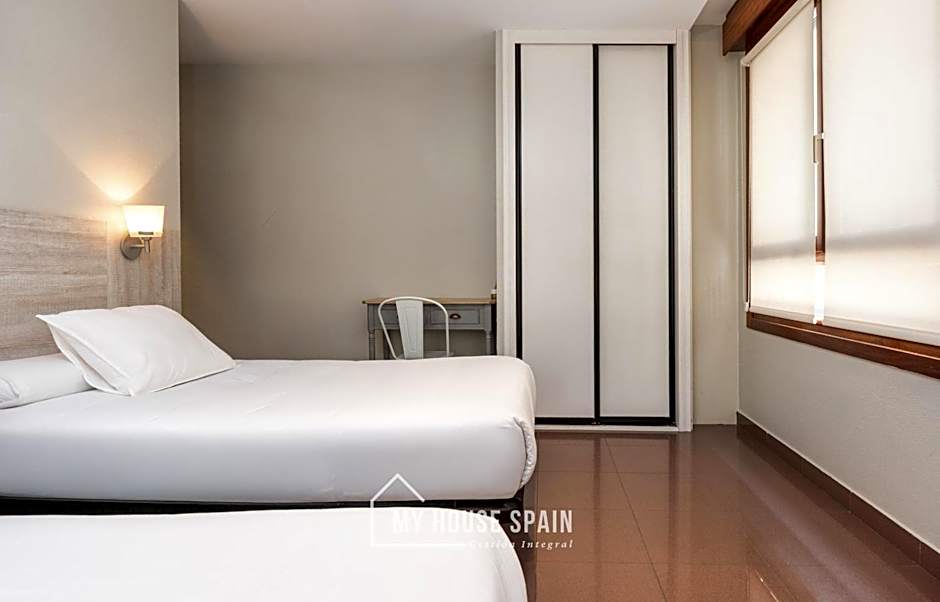 Hotel Playa Poniente