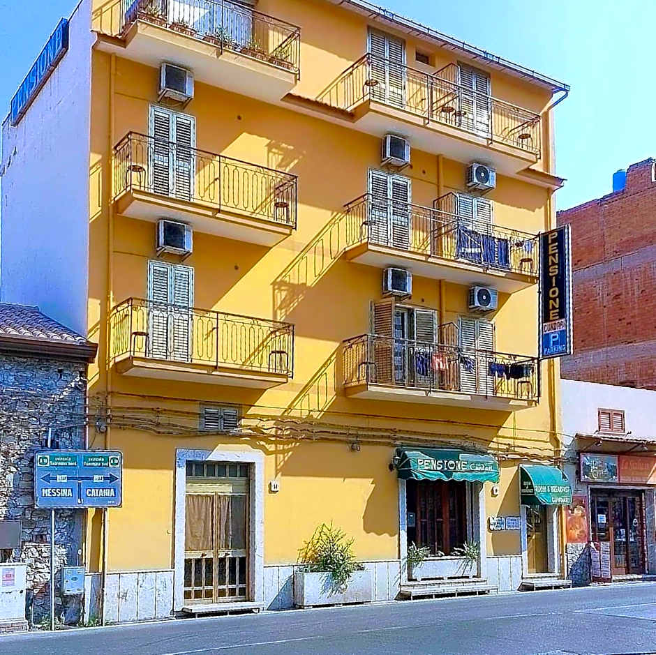 Hotel Pensione Cundari