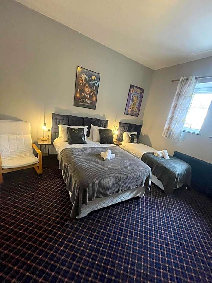 Bay View Rooms at Mentone Hotel