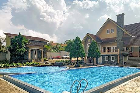 Urbanview Hotel Villa Q Gisting by RedDoorz