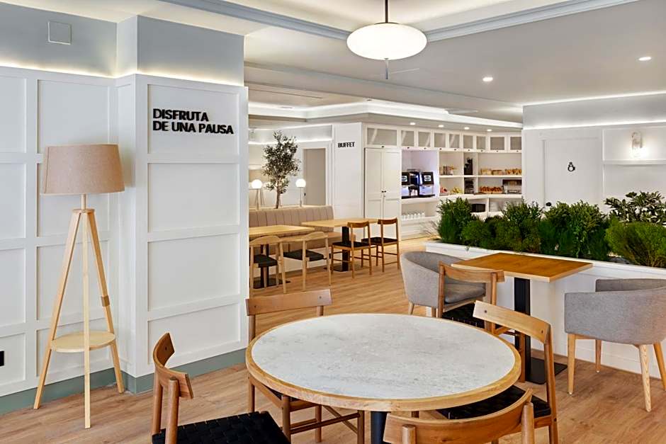 Hotel Zaragoza Royal