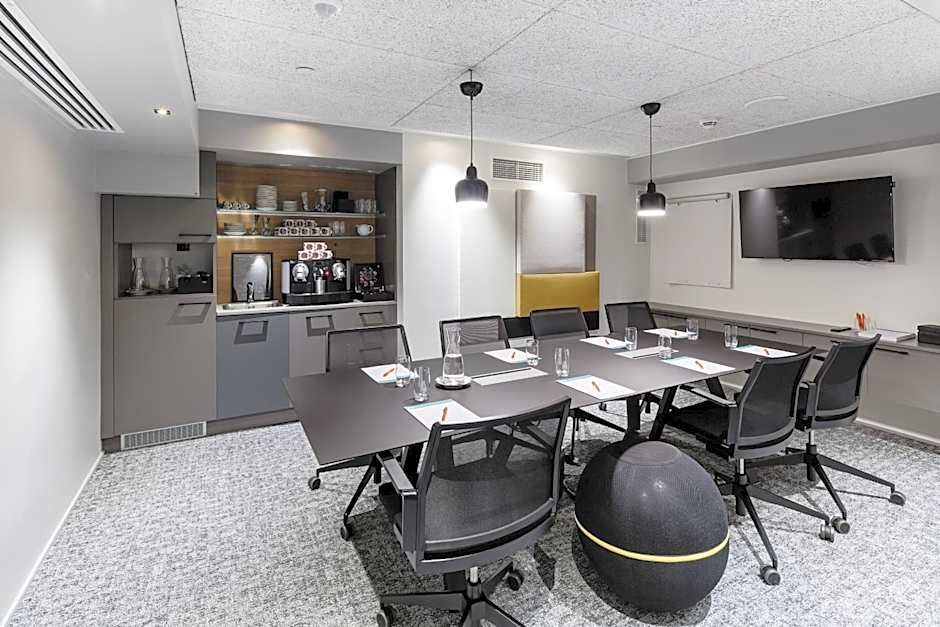 Hotel Indigo Helsinki-Boulevard By IHG