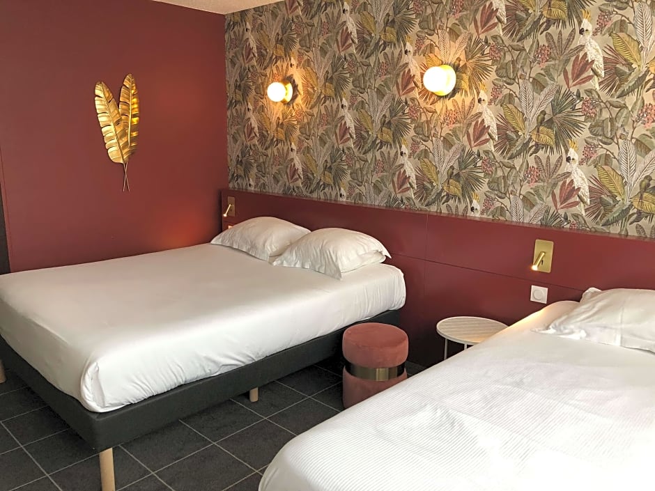 Photo 1 of 6 of Classic 2 Twin Beds