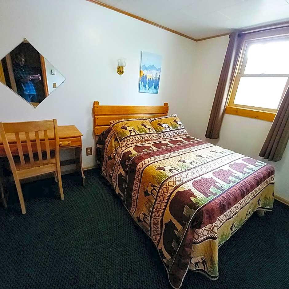 Lone Eagle Lodge