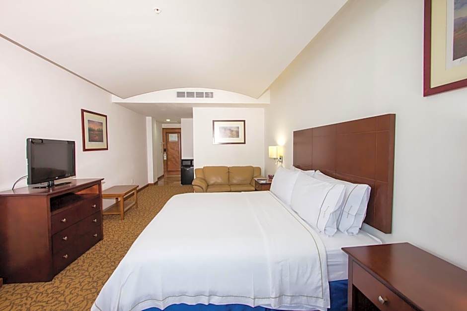 Holiday Inn Express Nuevo Laredo By IHG