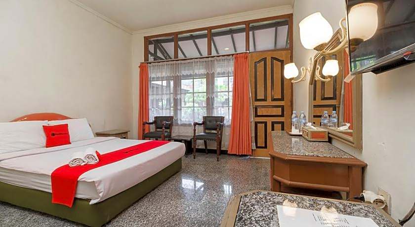 RedDoorz near Transmart Pangkal Pinang