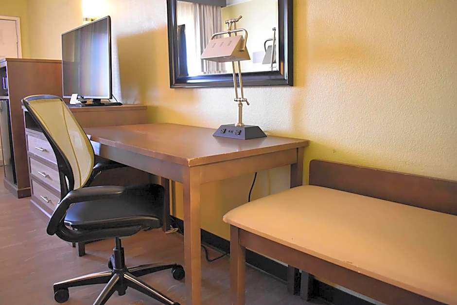 Quality Inn & Suites Gallup I-40 Exit 20