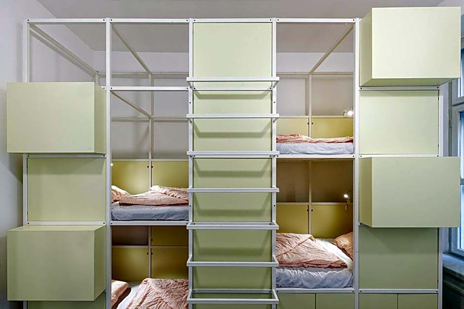 Avenue Hostel