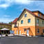 Ferienwohnungen und Zimmer Yassi