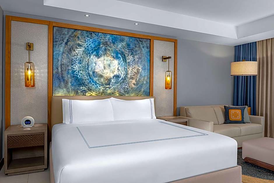 Conrad Punta de Mita