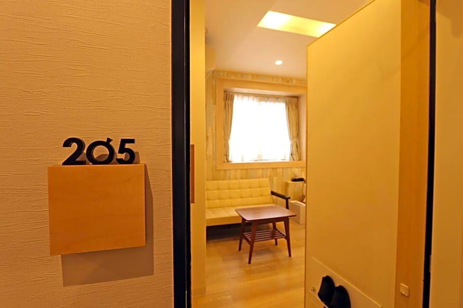 Hotel 3 O'Clock Tennoji