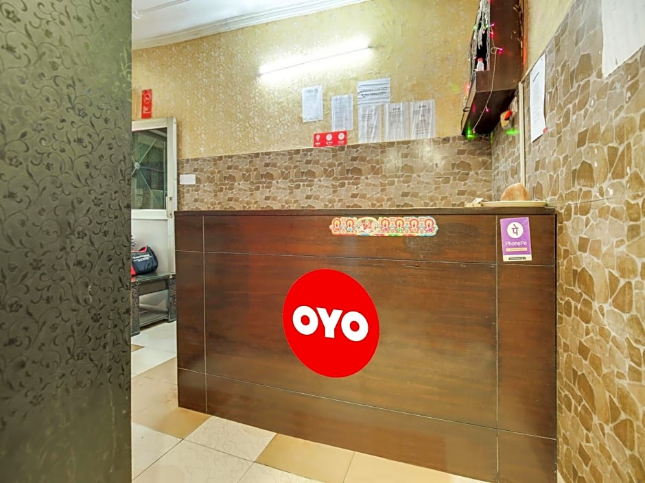 OYO Flagship Hotel Awdesh Inn