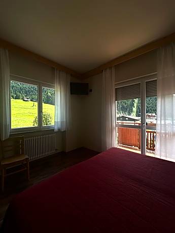 Deluxe Double or Twin Room with Balcony
