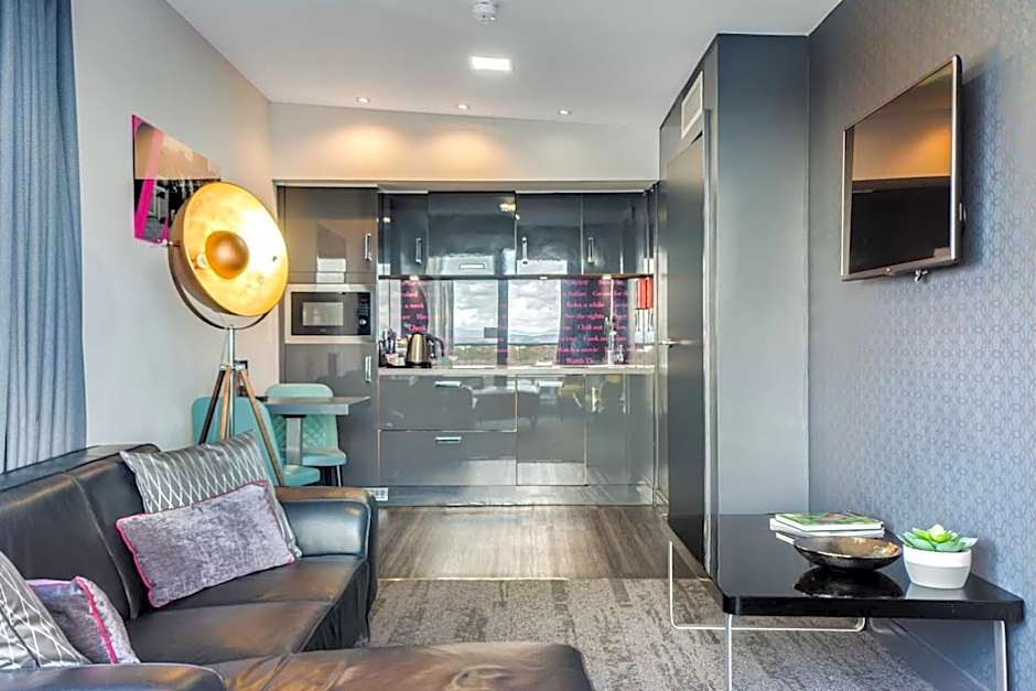 Roomzzz Chester City