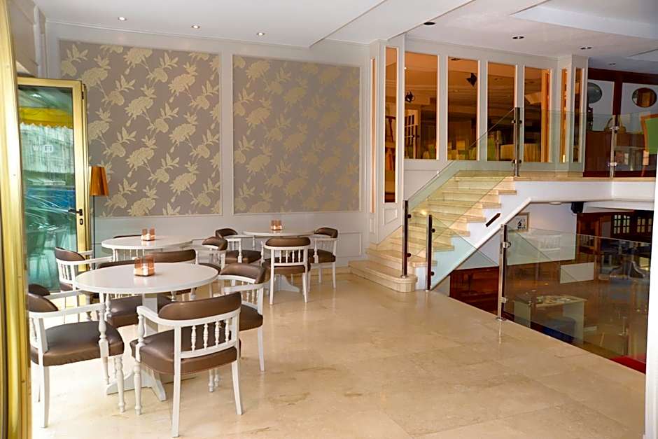 Hotel Serantes