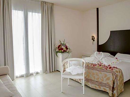 Baia del Mar Beach Boutique Hotel