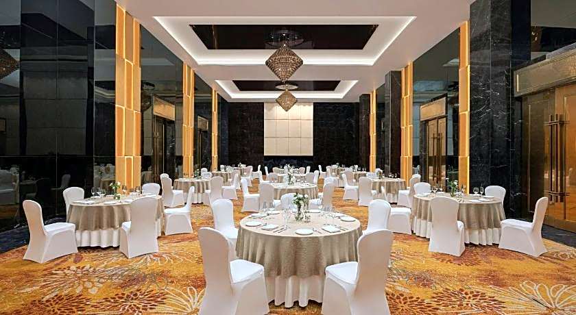 Renaissance Lucknow Hotel