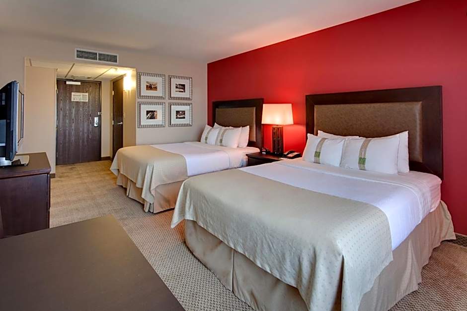 Holiday Inn Hotel & Suites Bakersfield By IHG