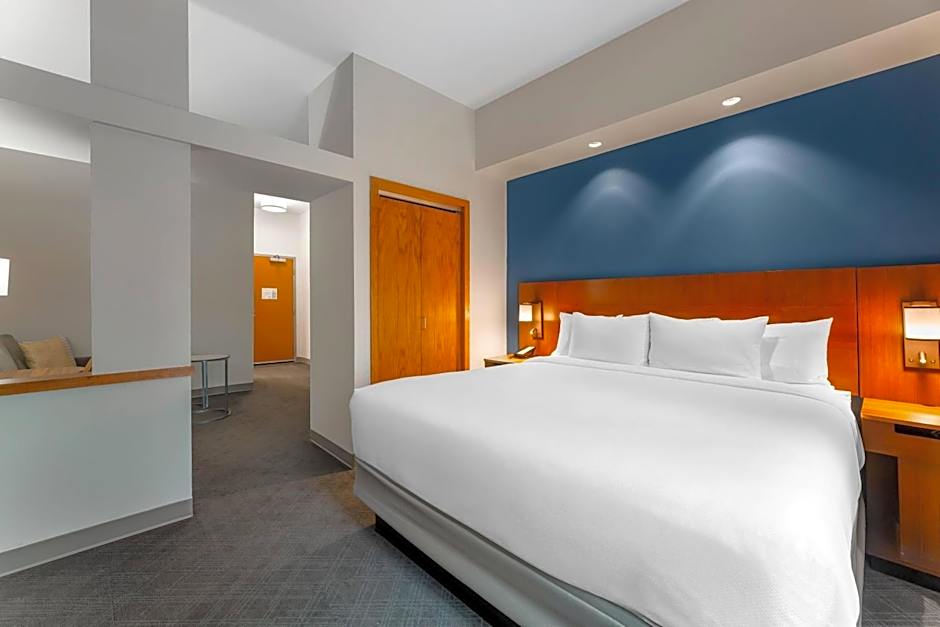 Comfort Inn & Suites Akron South