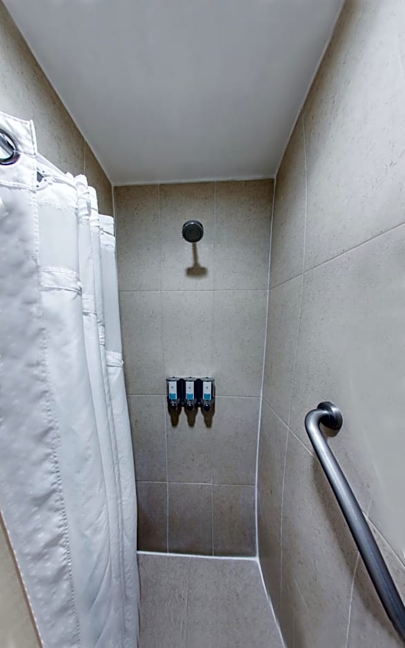 Excellence Express & Suites